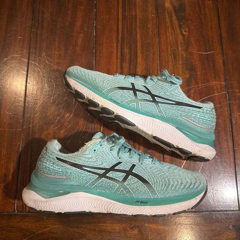 ASICS Women's Gel-Cumulus 24 Running Shoes 'Oasis Green/Black'